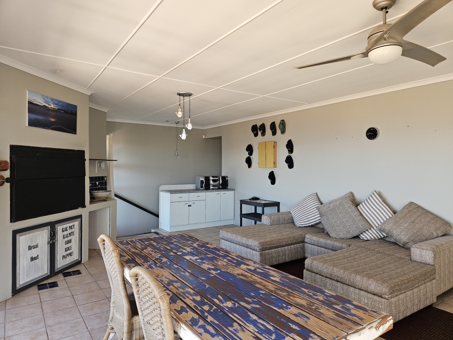 3 Bedroom Property for Sale in Wavecrest Eastern Cape